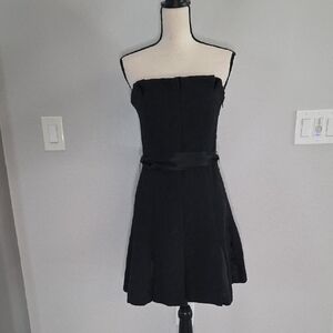 To the Max Woman's Black Floral Embroidered Strapless Pleated Party Dress Size 8